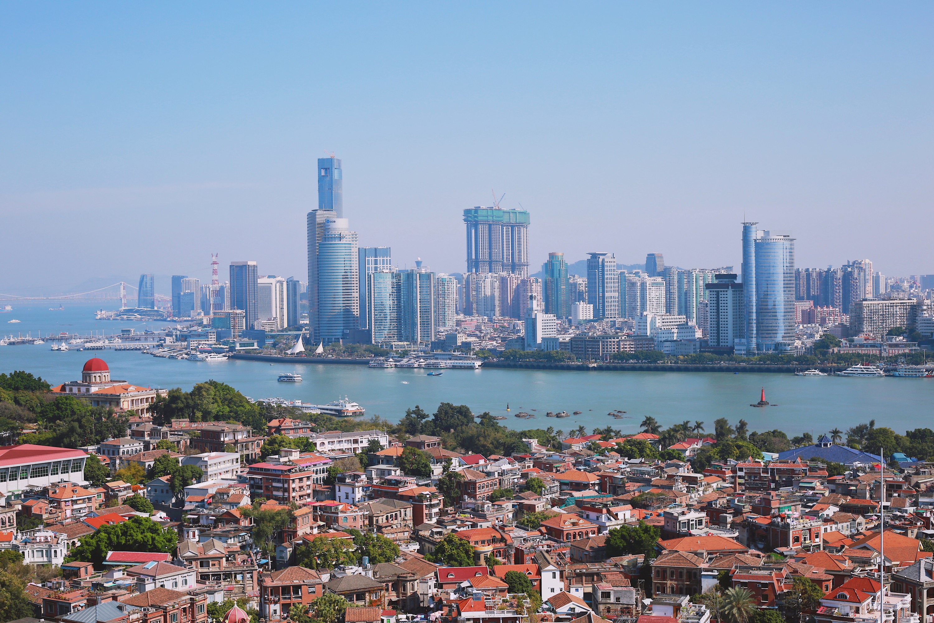 De mooiste eilanden van China: cultuur en erfgoed op Hainan, Gulangyu en Zhoushan 5 Gulangyu island skyline view, Xiamen, China