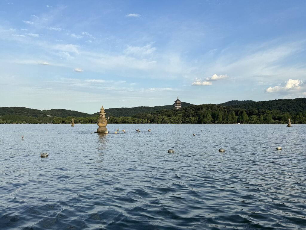 West Lake in Hangzhou: Scenic Heritage Experience 1 1920px West Lake2C Hangzhou 2025