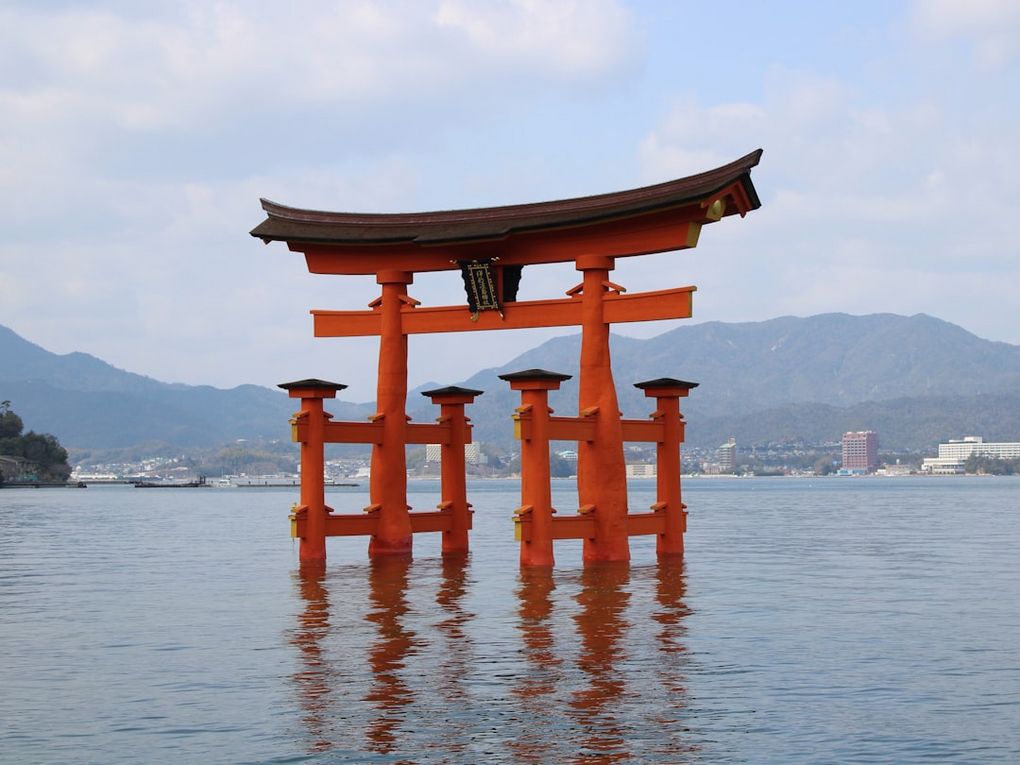-Itsukushima Floating Torii Gateitsukushima-shrineMiyajima