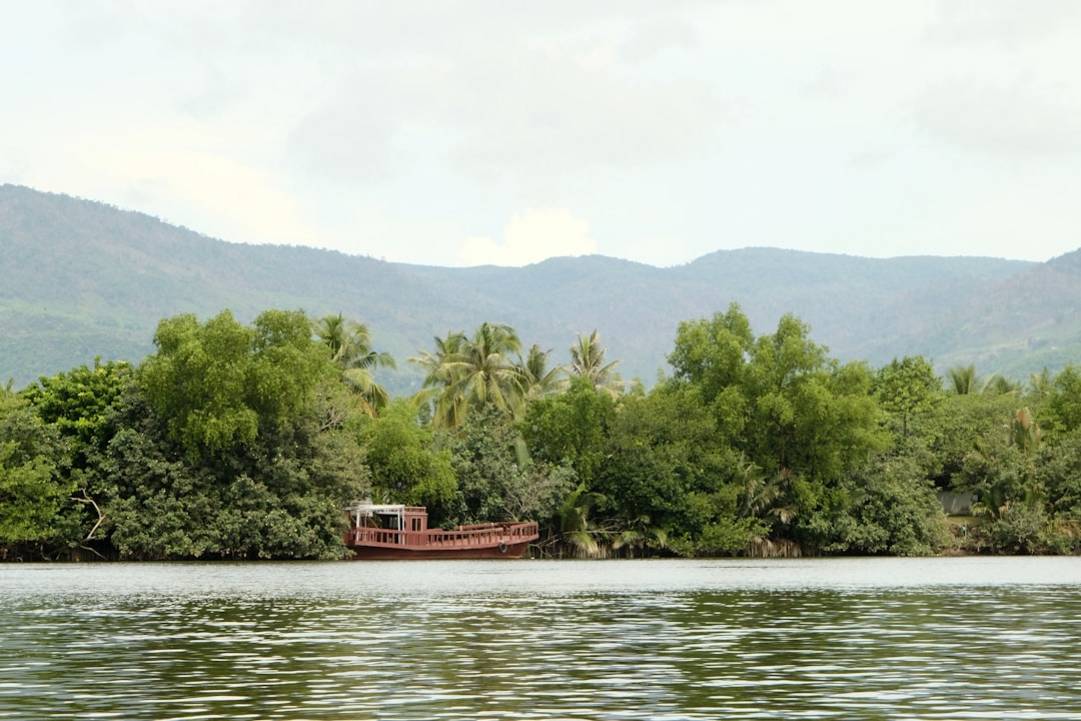 Kampot vs Kep: Which do you Visit? 1 Kampot Kep intro-overview