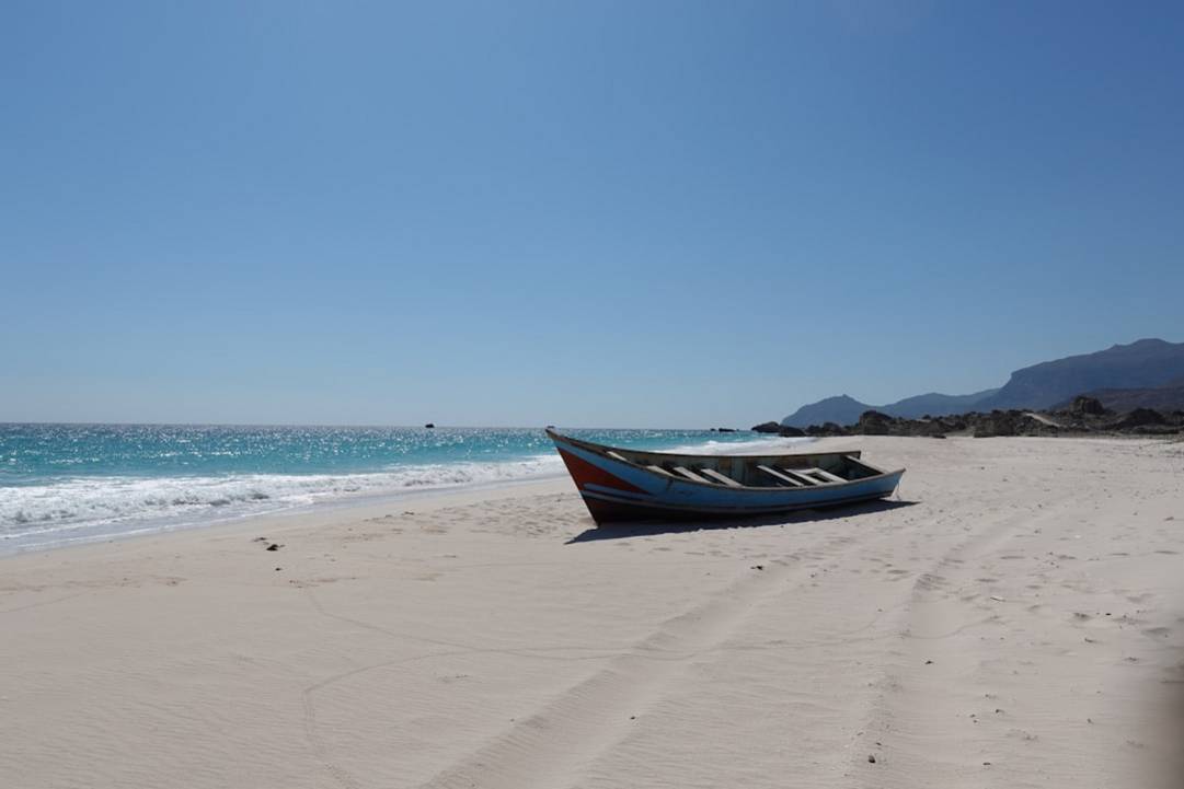 Oman diving Diving in Maqan Island