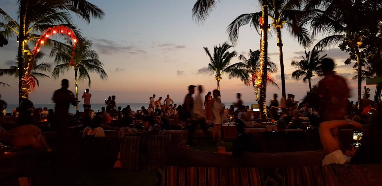 Seminyak Uluwatu intro-overview