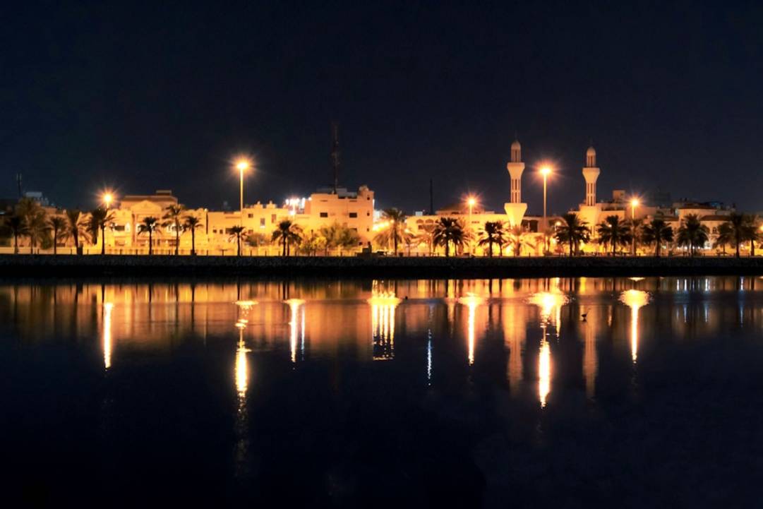 Visit the floating mosque: A Strategic Perspective on Serenity