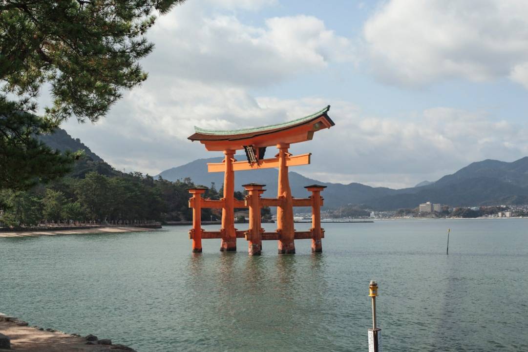 Itsukushima Floating Torii Gateitsukushima-shrineMiyajima overview