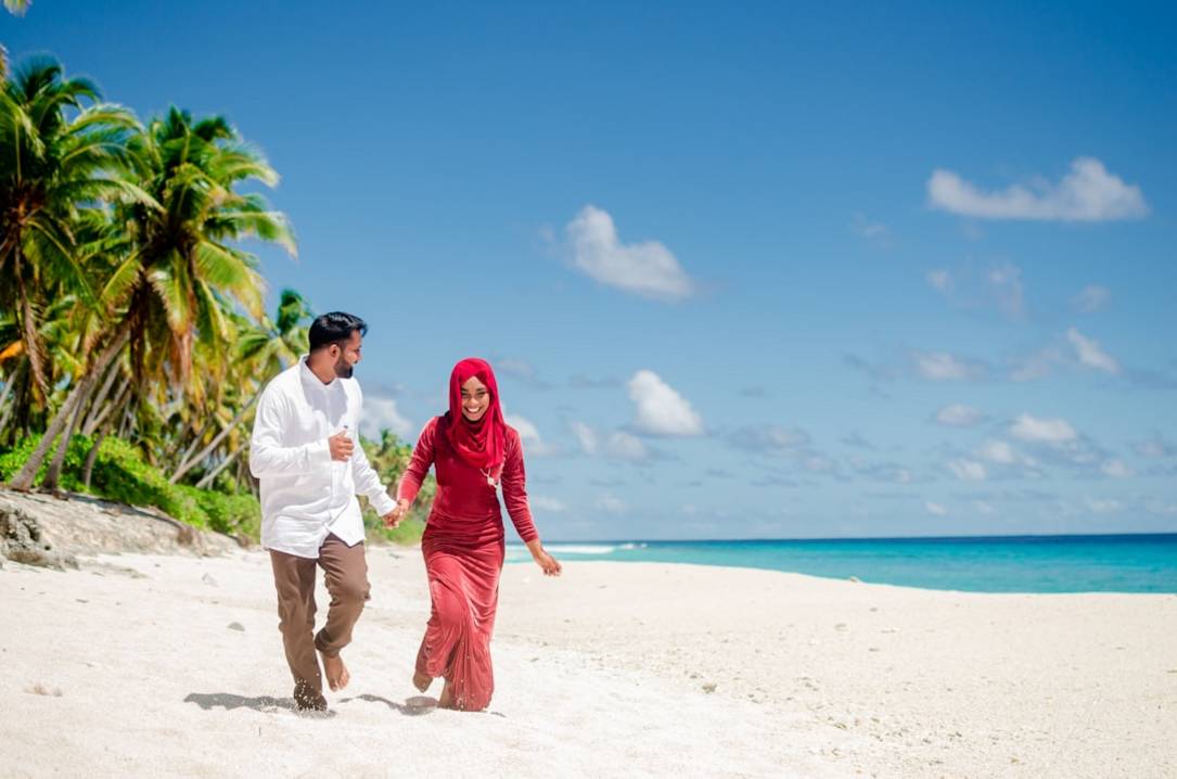 Experience local cuisine at the Addu City Market: Culinary Adventures Await Experience local cuisine at the Addu City Market: Culinary Adventures Await