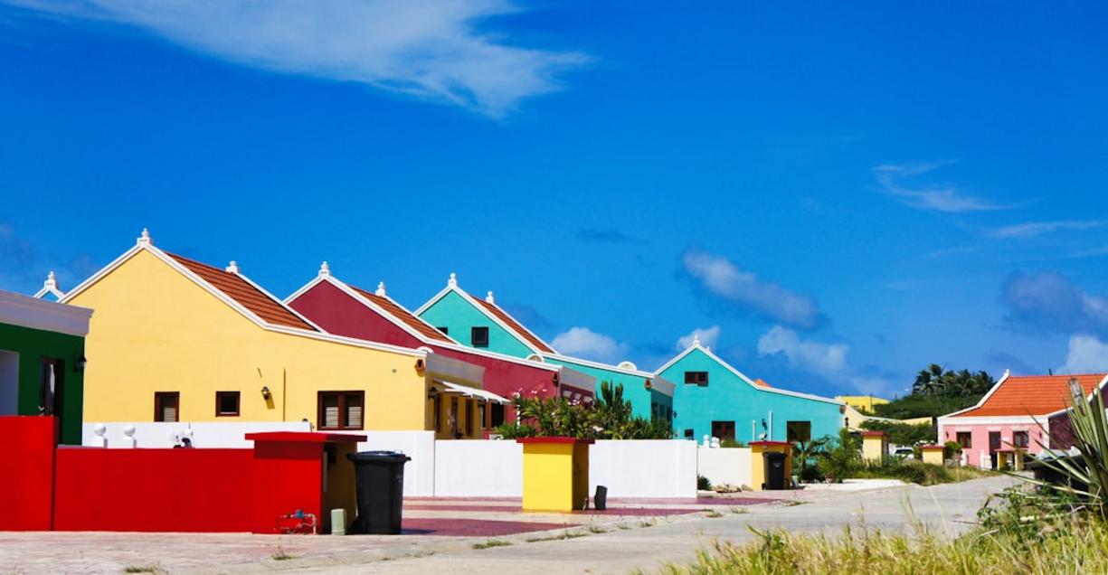 accommodation Dominican Republic vs Aruba