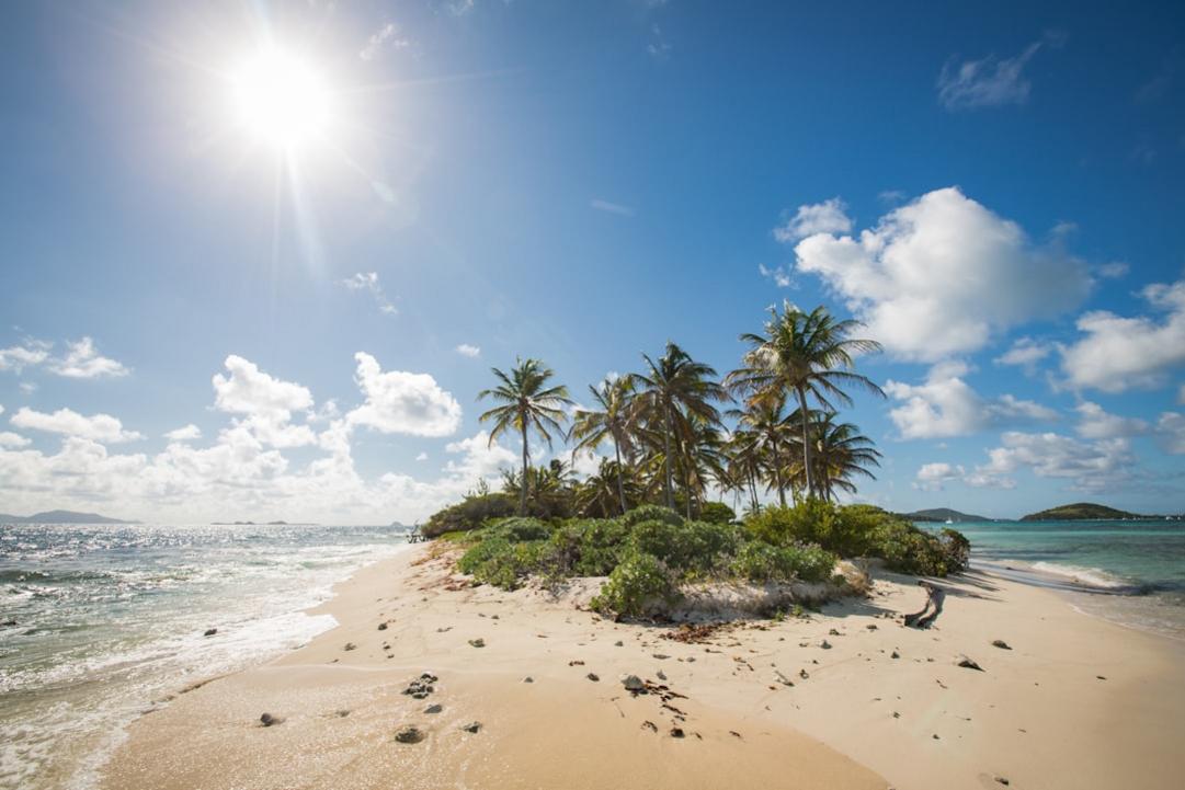 Eagle Beach and Paradise Island