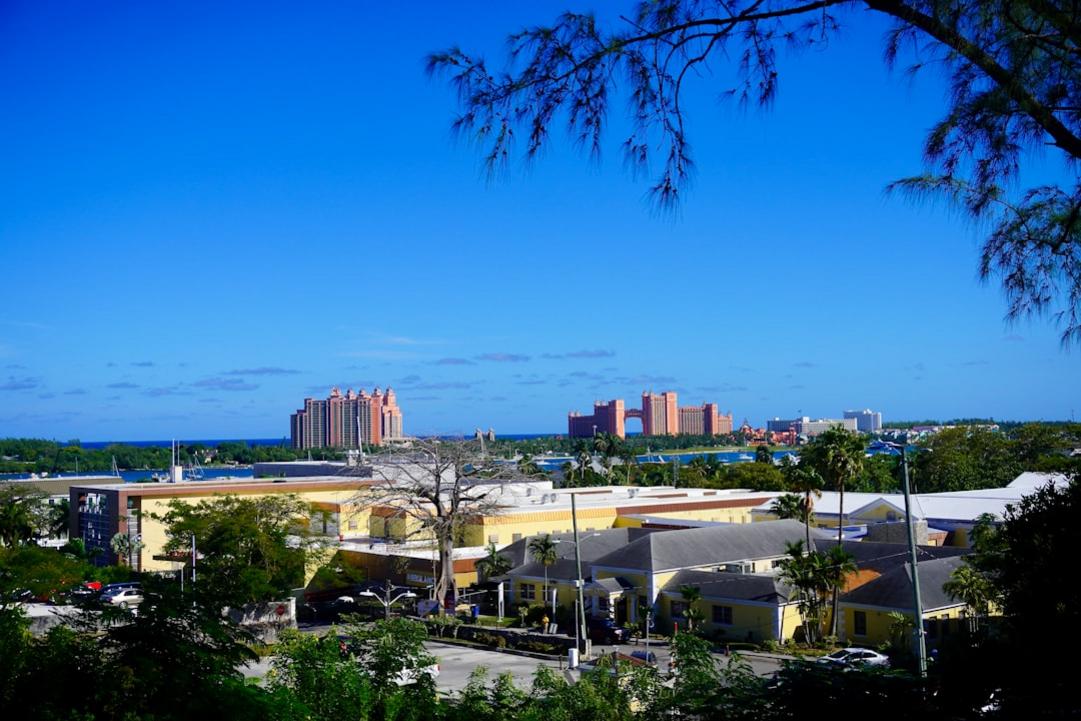 Nassau vs Oranjestad