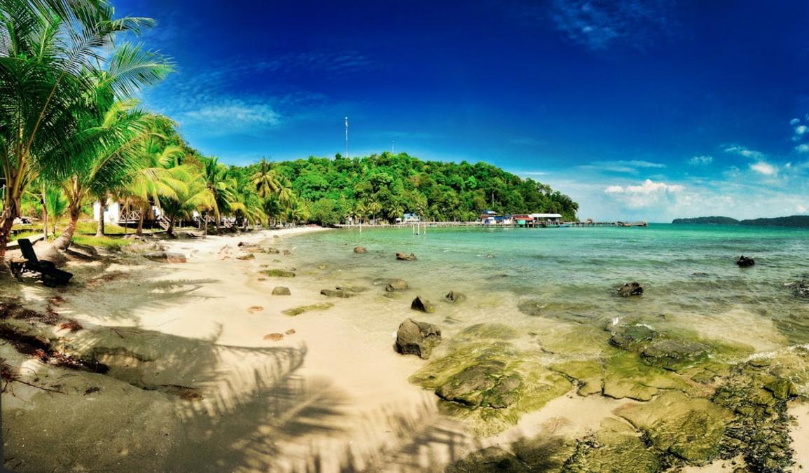 Monkey Island Nature and Views Guide in Cat Ba Island, Vietnam 5 Cat Ba Island - Vietnam