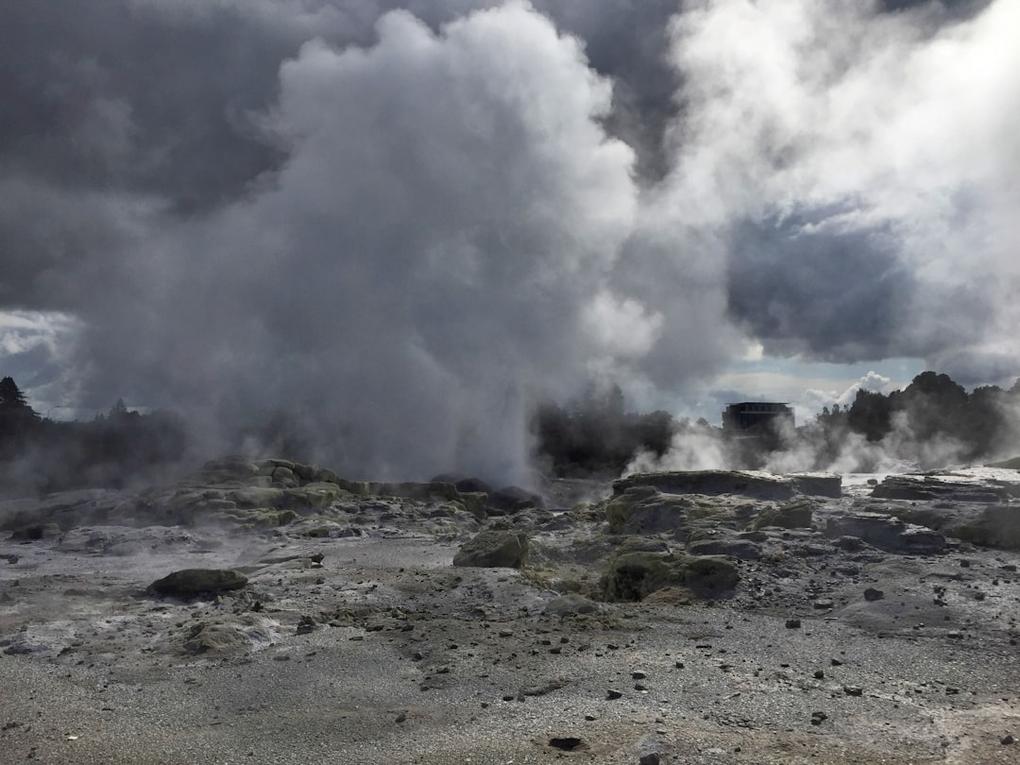 Uluru vs Rotorua: Which Should You Visit? 5 Rotorua