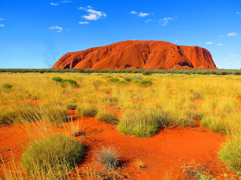 Uluru vs Wanaka