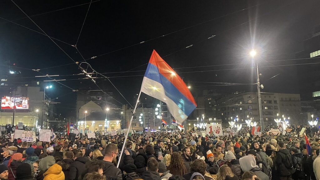 Novi Sad to Nis Serbia: Best Travel Options 1 1920px Protest Trg Slavija 22. dec VOA