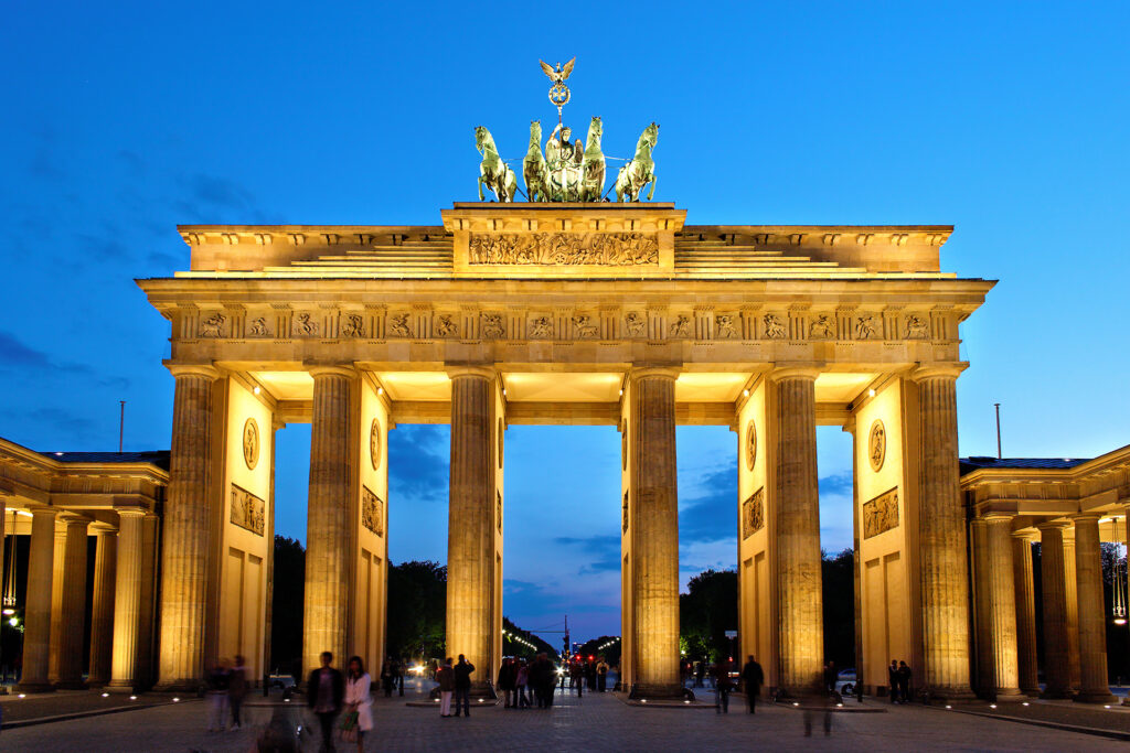 Brandenburger Tor abends 1
